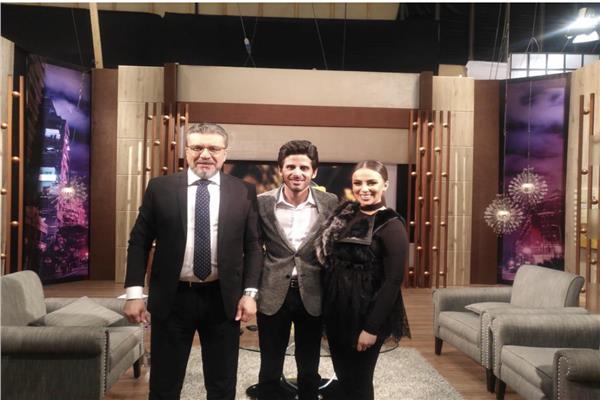 حمدى الميرغنى وزوجته ضيفا عمرو الليثى ببرنامج واحد من الناس على شاشة النهار