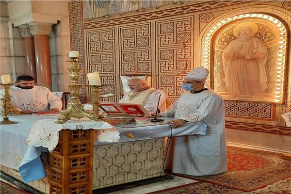 كاتدرائية القديس انطونيوس الكبير بالفجالة تحتفل بعيد العنصرة 