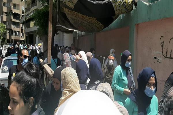 صورة من أمام اللجان