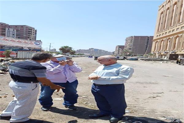 رفع القمامة بشوارع ١٥ مايو