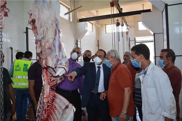 خلال مراقبة ذبح الاضاحي