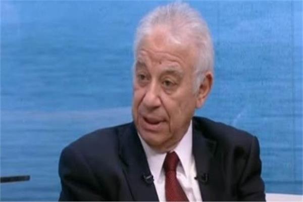  الدكتور عادل خطاب عضو اللجنة العليا لمكافحة فيروس كورونا