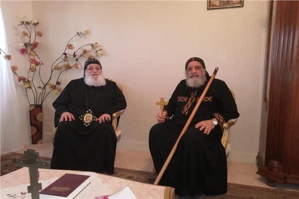 البابا تواضروس يستقبل نيافة الأنبا أرساني