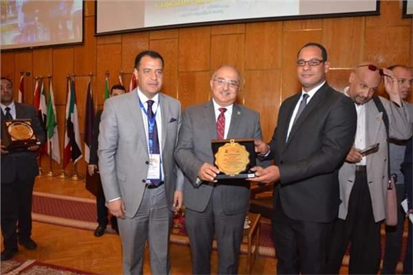 جائزة الشاعر سيد عبدالرازق لشعر الفصحى والعامية 