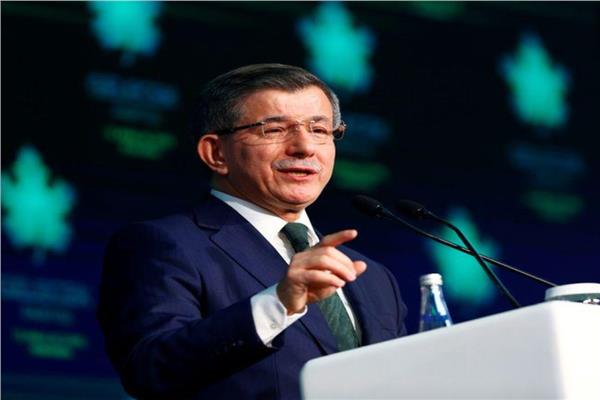 رئيس الوزراء التركي السابق أحمد داود