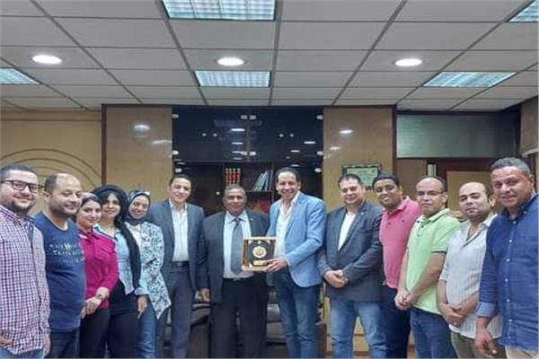 وهب الله أثناء تكريمه من أكاديمية ناصر العسكرية