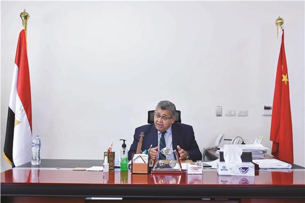 د.أشرف الشيحى رئيس الجامعة الصينية