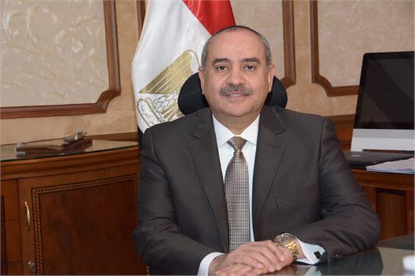 الطيار محمد منار وزير الطيران المدني