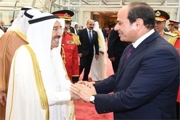 الرئيس السيسي والراحل الشيخ صباح الأحمد - أرشيفية