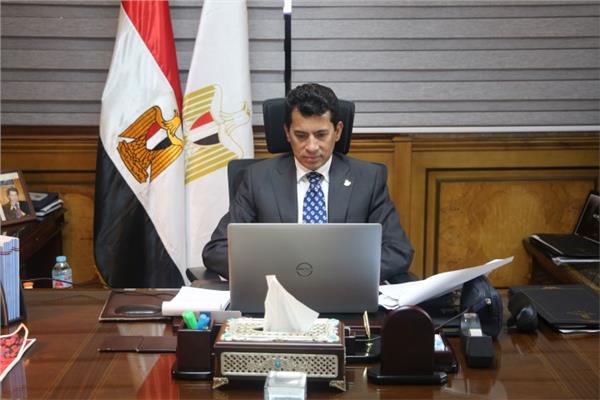 الدكتور أشرف صبحي