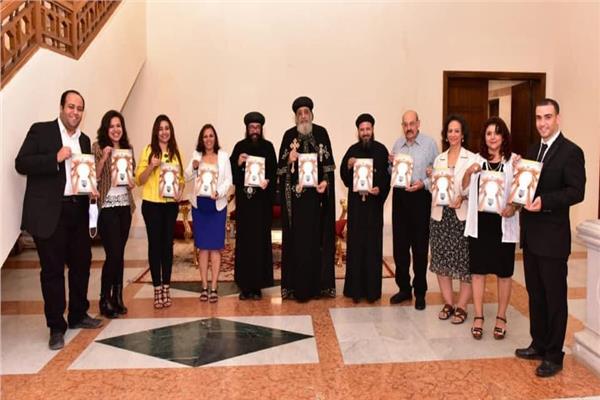 البابا تواضروس يستقبل وفد أسقفية الخدمات