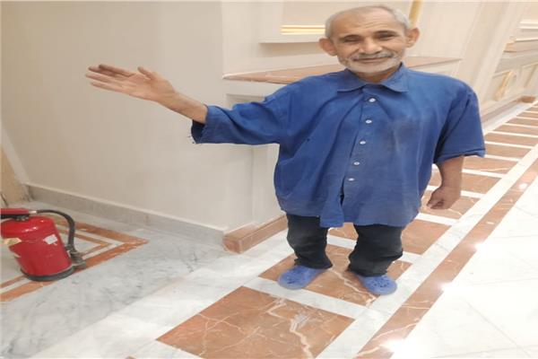 عم رفعت ماسح أحذيه النواب