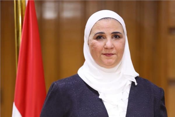  الدكتورة نيفين القباج 