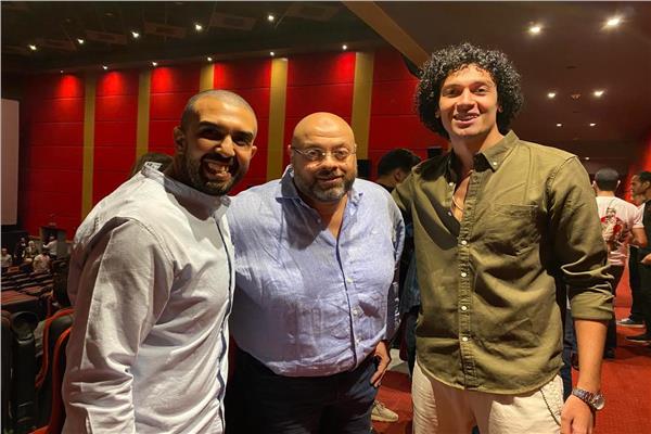  مؤلفا «الخطة العايمة» يشاهدون الفيلم مع نجوم الفن