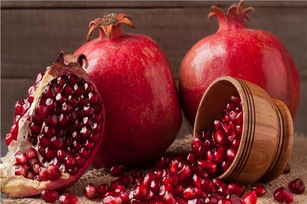 فاكهة الموسم.. 5 فوائد مذهلة لـ«الرمان»
