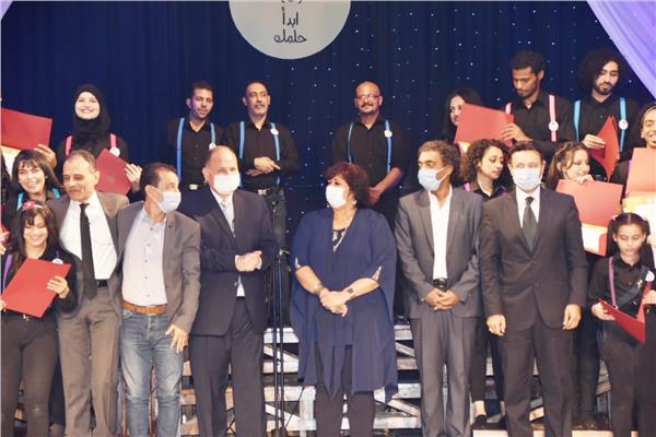 وزيرة الثقافة