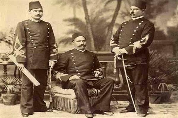 بكاء شديد لعرابي.. حين بصق أحد المصريين في وجه الزعيم