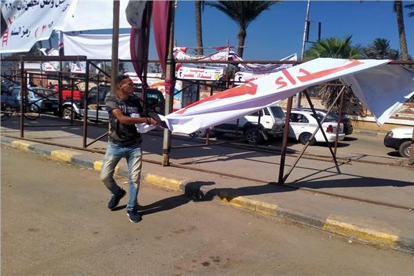 ازالة الدعاية الانتخابية الغير حاصلة علي ترخيص بابو النمرس فى الجيزة