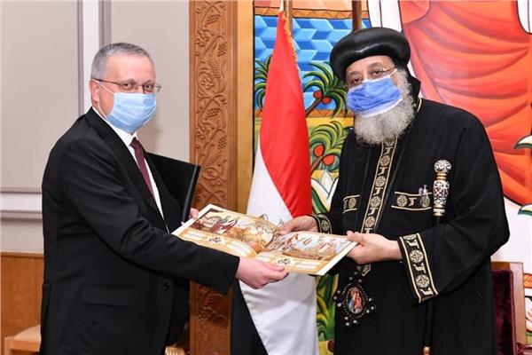 البابا تواضروس يستقبل السفير الروسي  