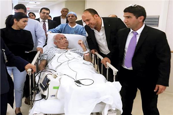 صائب عريقات في المستشفى