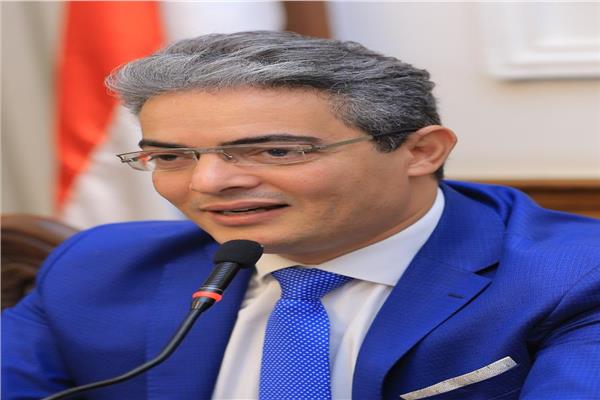  الدكتور طارق سعدة