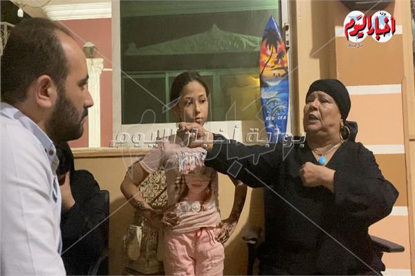 الطفلة سما وجدتها مع محرر "بوابة أخبار اليوم"