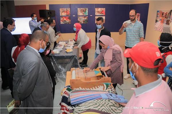 معرض فني عن فوة وتراثها الأثري والحضاري في مكتبة الإسكندرية