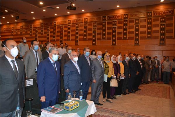  محافظ المنيا يشهد مؤتمر «مصنعك جاهز» للترويج لمجمع الصناعات   الاحرف المتبقية 100- الاحرف المدخلة 60