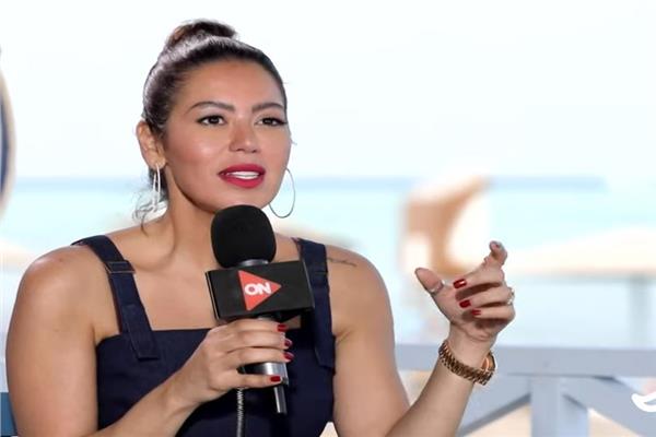الفنانة لقاء الخميسى 
