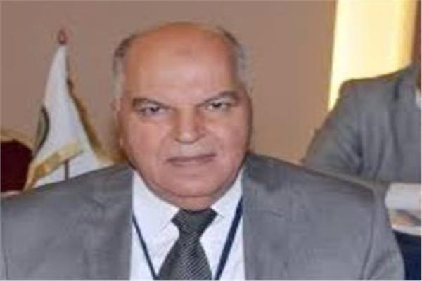  نقيب المعلمين حلف الزناتي