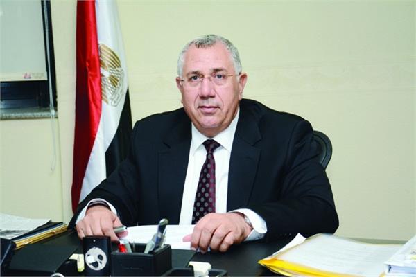 السيد القصير وزير الزراعة واستصلاح الأراضي