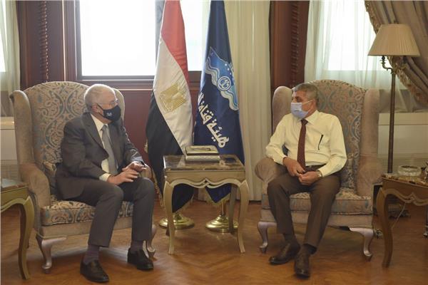 مذكرة تفاهم بين قناة السويس والمقاولون العرب لبحث سبل التعاون المشترك