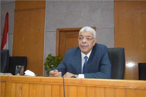 الدكتور أحمـد فـرج القاصـد  نائب رئيس الجامعة للدراسات العليا والبحوث
