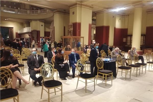 بحضور سفراء العالم.... تكريم "زاهي حواس" في متحف المصري بالتحرير