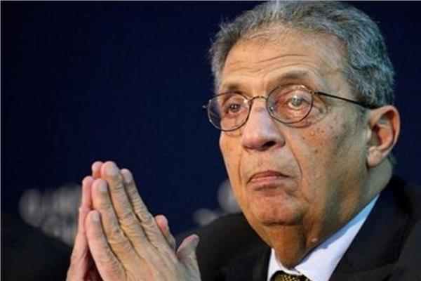 عمرو موسى