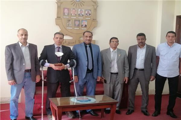 جامعة أسوان تسلم مشروعين بحثيين من المشروعات التطويرية