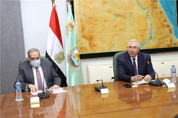 خلال اجتماع وزيرا الزراعة والإنتاج الحربي