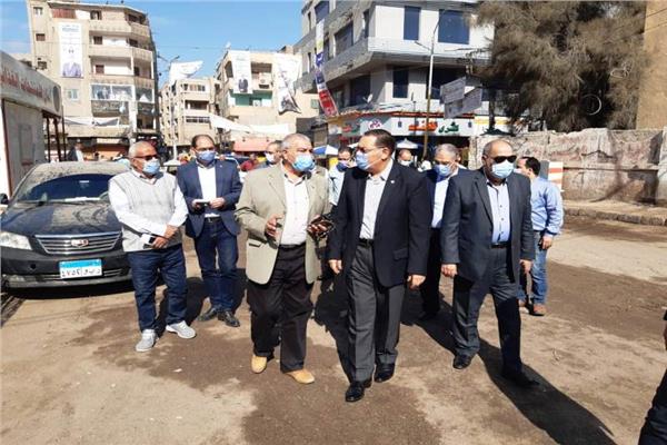 زيارة المحافظ لمركز بلبيس