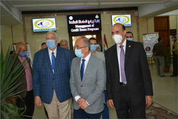 الدكتور عثمان شعلان 