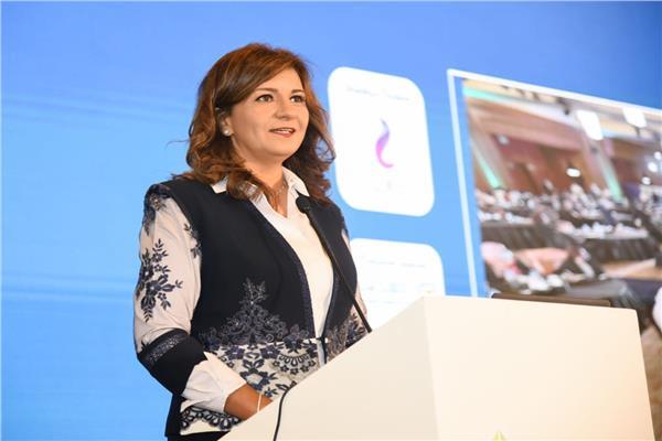 السفيرة نبيلة مكرم  وزيرة الهجرة
