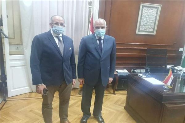 النائب حسام المندوه واللواء أحمد راشد محافظ الجيزة
