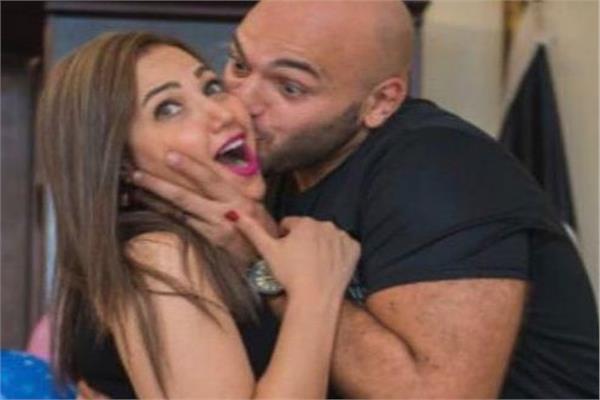 أيمي طلعت ابنه النجم الرحل طلعت زكريا