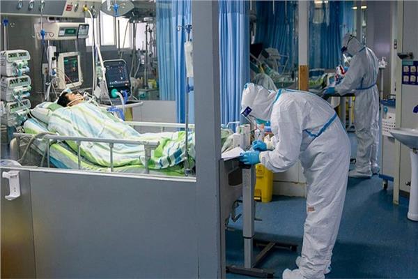 طبيب يقتل مريضين بكورونا ليرحمهما من الألم