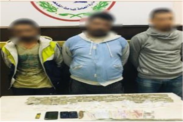 المتهمين والمضبوطات