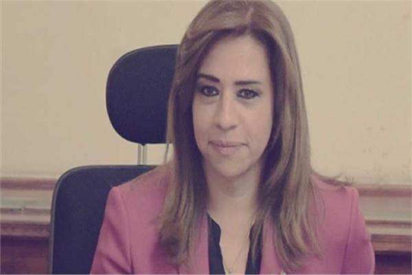 انجي مشهور ،" مساعد وزير التربية والتعليم للشؤون التنفيذية 