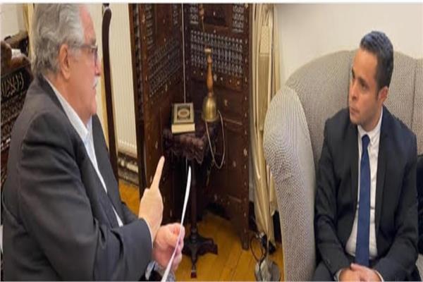 محرر بوابة اخبار اليوم مع عميد مسجد باريس 