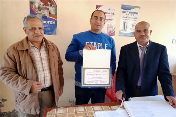 بيطري أسيوط يواصل تنظيم حملات لتلقيح الماشية