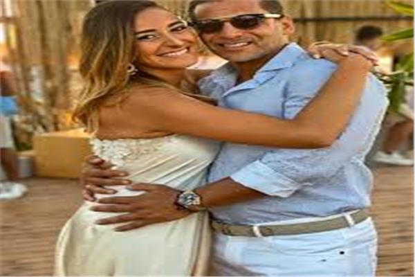 امينة خليل وخطيبها