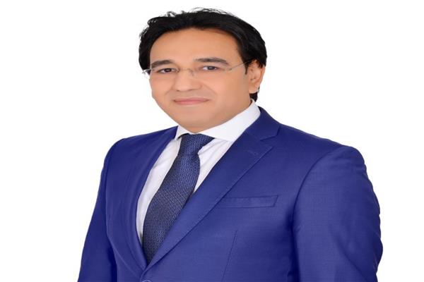 الدكتور أيمن محسب،