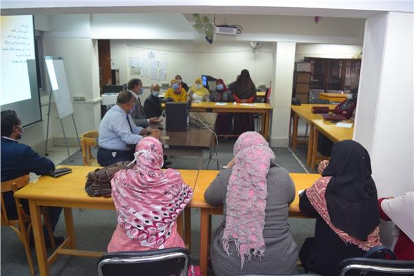 دورة تدريبية تنظمها نقابة العاملين لأخصائي التمريض بجامعة سوهاج